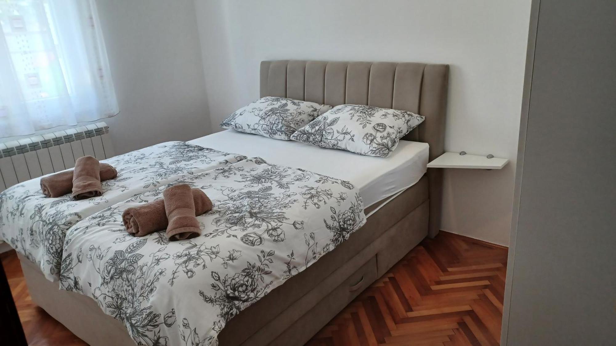 Apartments Villa Adamović Umago Esterno foto