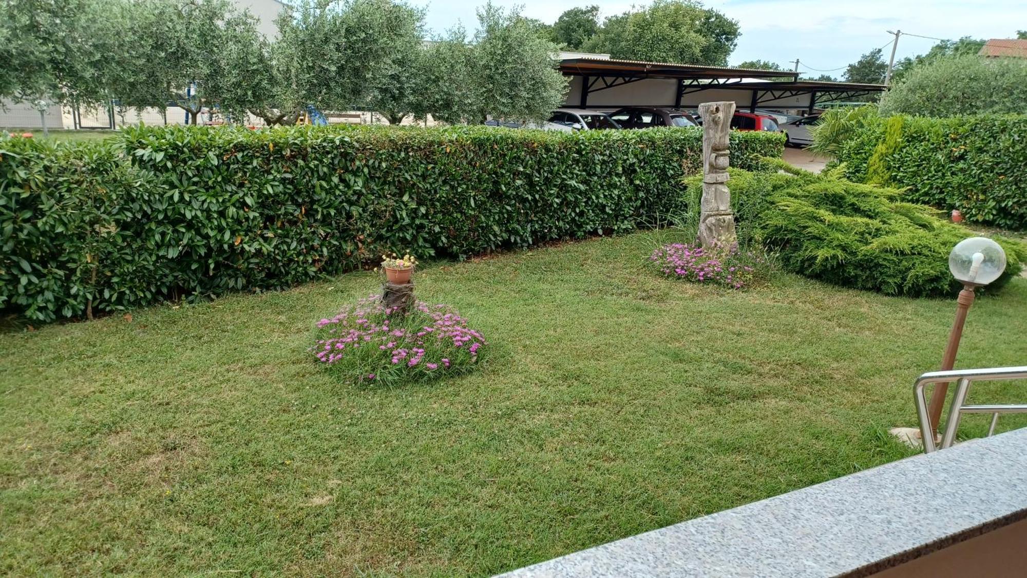 Apartments Villa Adamović Umago Esterno foto