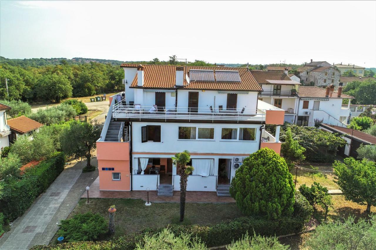 Apartments Villa Adamović Umago Esterno foto